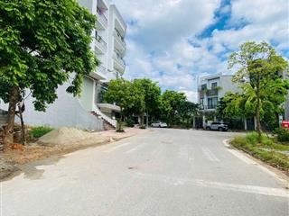 Bán đất view vườn hoa băng 2 Bà Triệu, Liên Bảo, Vĩnh Yên, Vĩnh Phúc