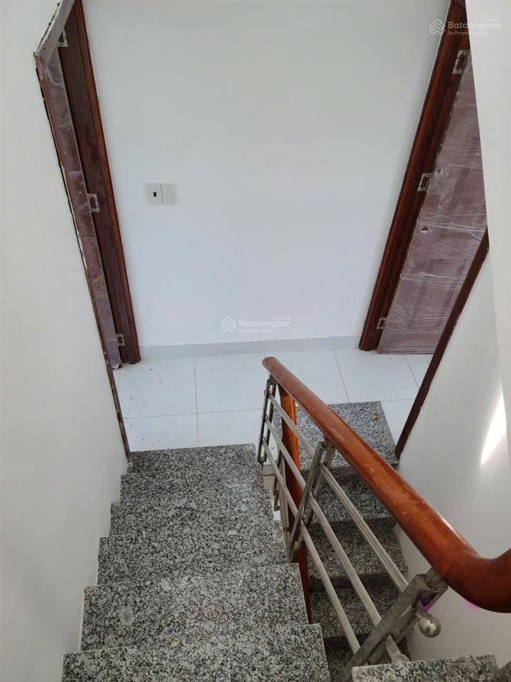 Bán nhà hxh đường huỳnh tấn phát, nhà bè, pháp lý đsh, giá chỉ 2.1 tỷ.  0909 323 ***  phượng