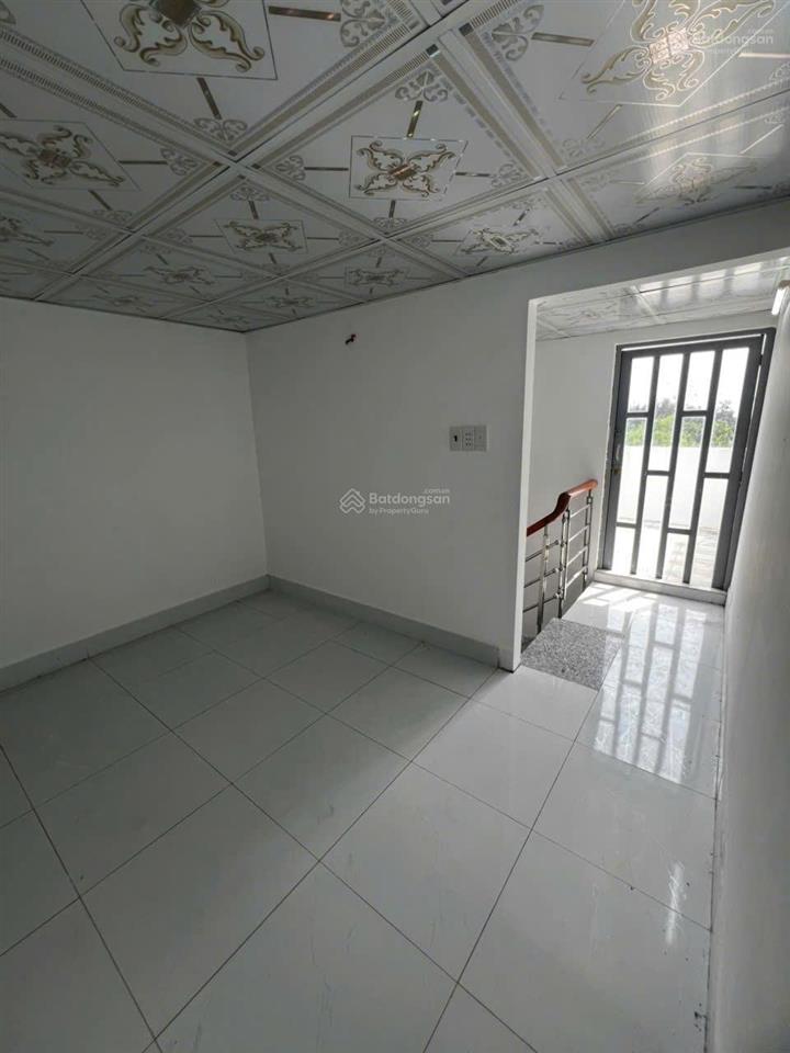 Bán nhà hxh đường huỳnh tấn phát, nhà bè, pháp lý đsh, giá chỉ 2.1 tỷ.  0909 323 ***  phượng