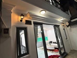 Siêu phẩm mini tân bình
diện tích 5m50 x 6m ( nở hậu 6m1  hẻm 3m) giá 4 tỷ750 nhà đẹp