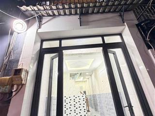 Bán nhà lạc long quân q11 nhà đẹp vị trí cách 30 m ra hẻm xe hơi giá 3tỷ950