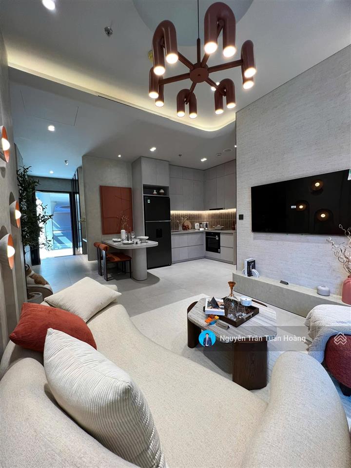 Căn góc 2pn 2wc eaton park tầng cao, view landmark81  giá chỉ 9,3 tỷ