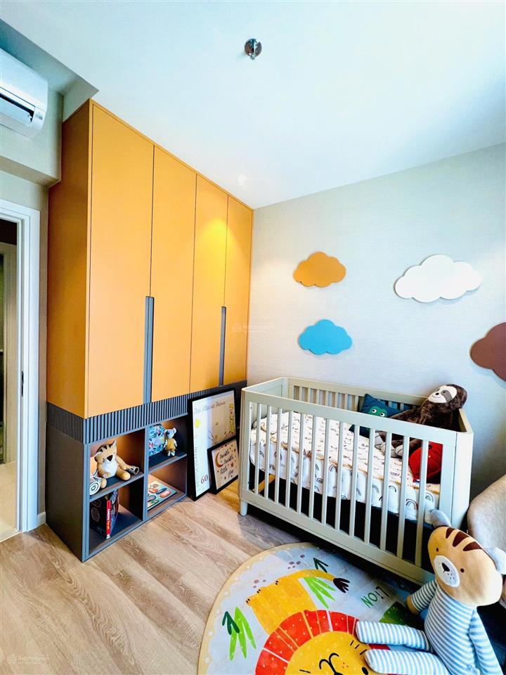 Bán cc urban green, 4,5 tỷ, 78m2, 2pn + 2wc + nội thất cơ bản