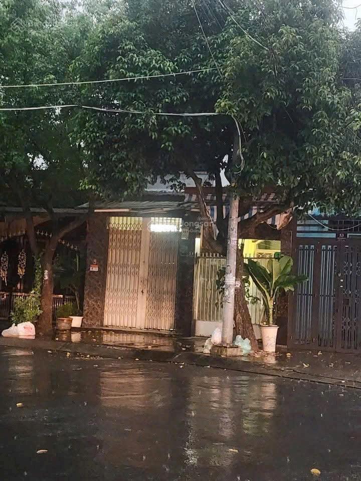 Mặt tiền trần quang cơ  3m x 18m  1 lầu