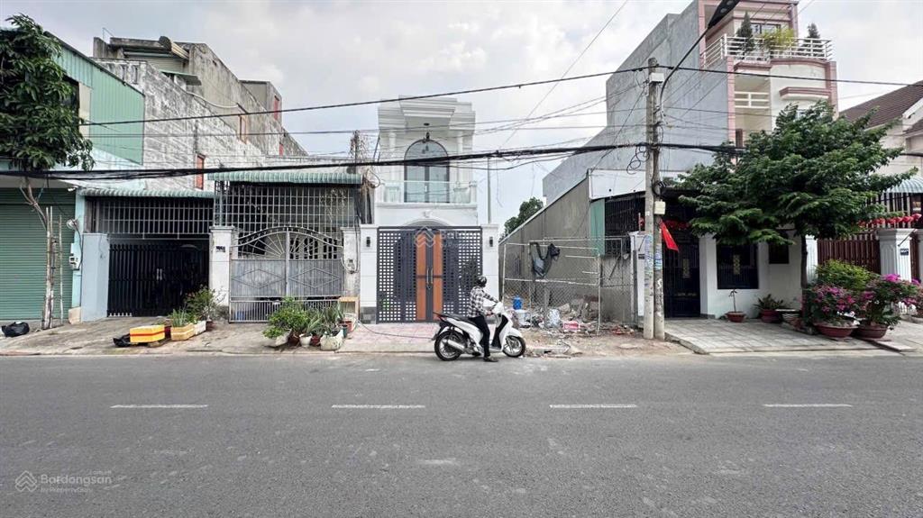 Bán nhà riêng kdc quân đoàn 4 3pn, 2wc, 80m2, giá 3,8 tỷ tại nguyễn văn tiên, tân phong