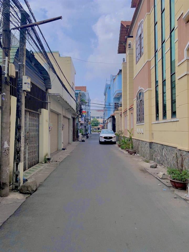 Bán nhà kho phường tân phong, cách vòng xoay tân phong 100m
