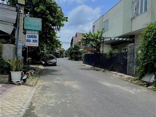 Cần bán biệt thự song lập trong khu dân cư