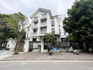 Cho thuê biệt thự simco sông đà vạn phúc 200m2 x 4 tầng thang máy 40tr 0903 409 ***