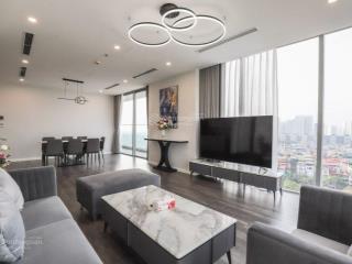 Bơi trong nhà là có thật  cc vinaconex 1, khuất duy tiến, 207m2, 4pn + 3wc