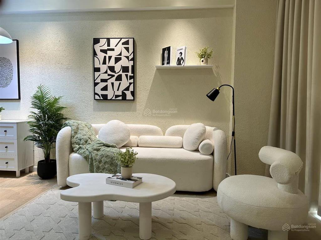 Nhà đẹp, giá quá rẻ terra royal, 72m2, 2pn, 2wc, chỉ 20tr/th.  0778 998 ***