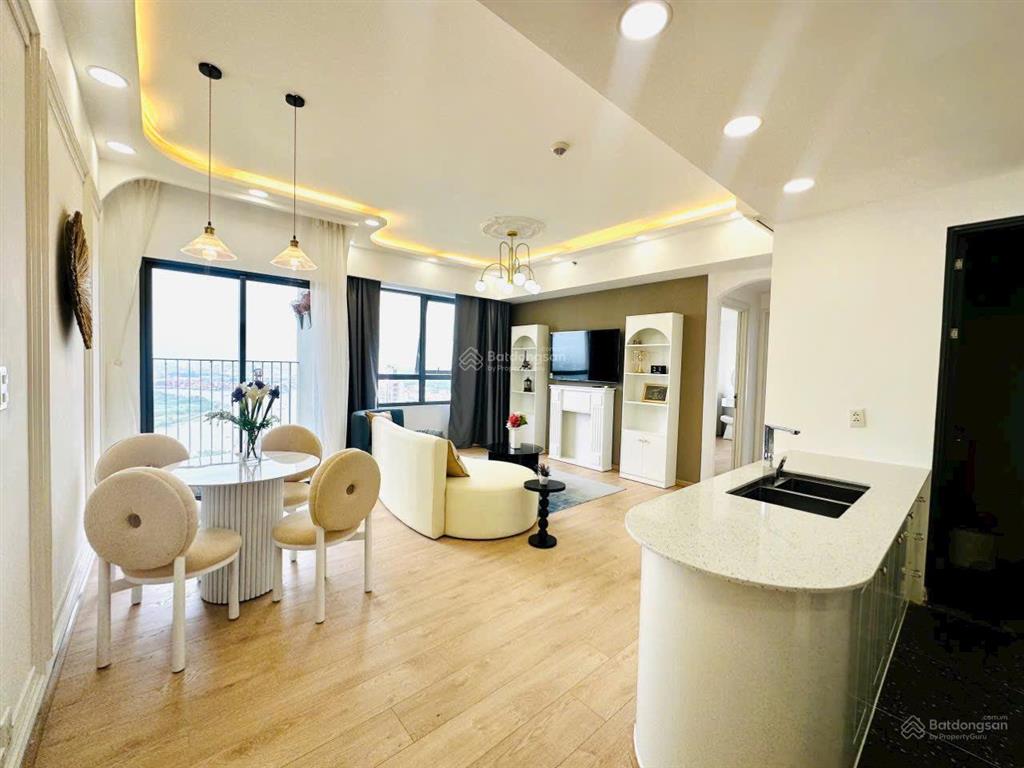 Chính chủ cho thuê, căn hộ cao cấp sky center, 3pn, 2wc, 100m2, giá chỉ 19tr 0899 389 ***