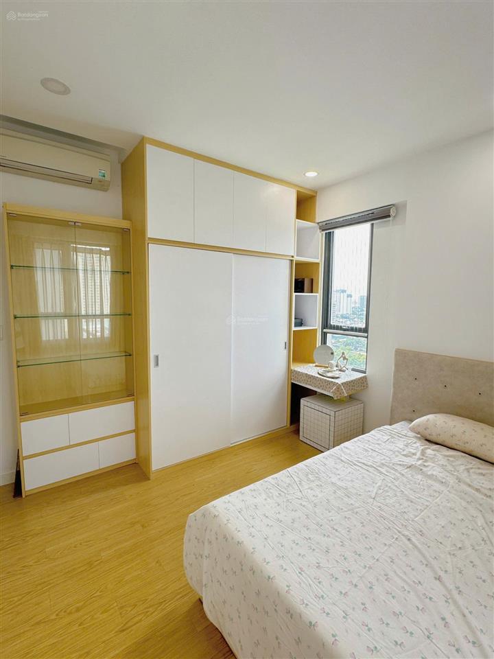 Cho thuê căn hộ republic plaza, 2pn, 2wc, 75m2 chỉ với 18 triệu tại cộng hòa, tân bình, hcm