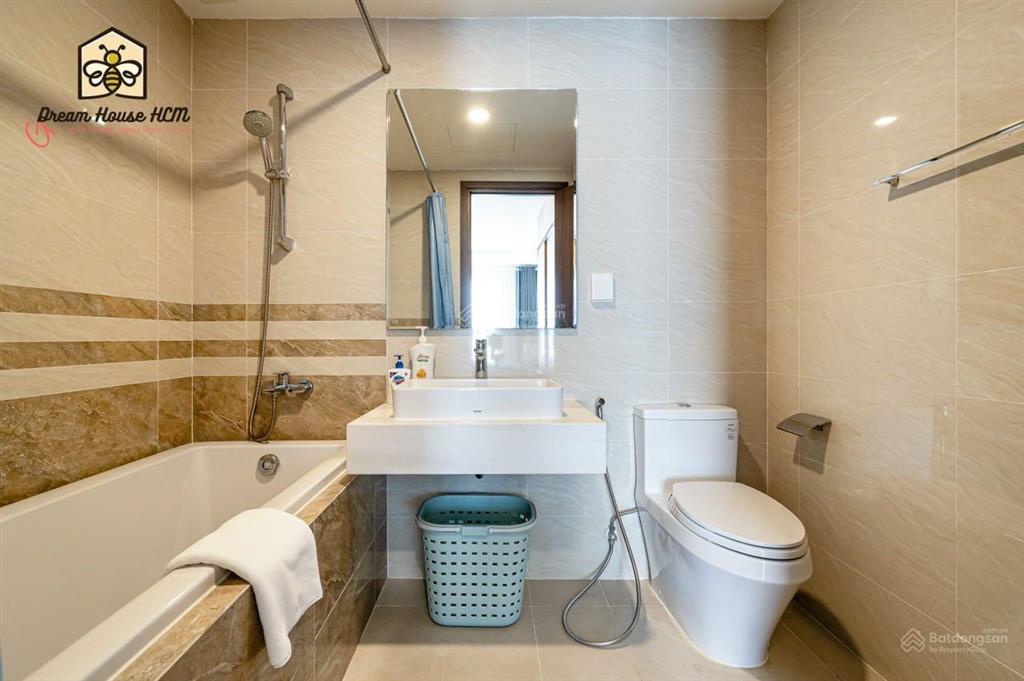 Chính chủ cho thuê gấp hà đô centrosa, nhà đẹp như mơ, 2pn, full nt, giá chỉ 22 tr/th