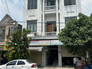Bán gấp nhà vsip 1 bình dương. thu nhập 70tr/tháng. 300m2 giấy phép đầy đủ. 0366 236 *** trực tiếp