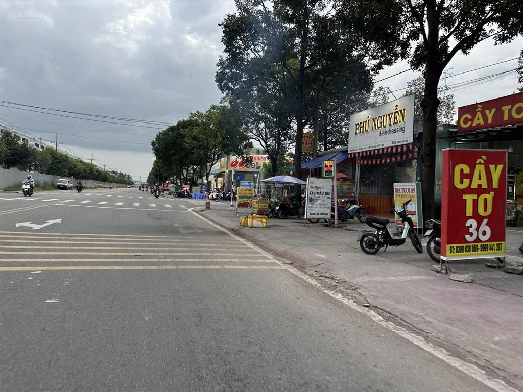 Bán lô góc, trung tâm thành phố mới, vị trí cực vip, giá rẻ, thu nhập 30tr, ngay chợ.  0366 236 ***