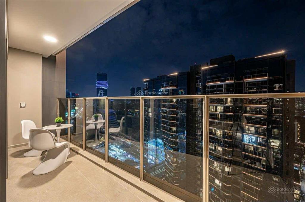 Bán căn hộ opera  2pn view sông lầu cao vị trí độc tôn