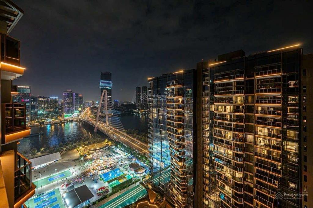 Bán căn hộ opera  2pn view sông lầu cao vị trí độc tôn