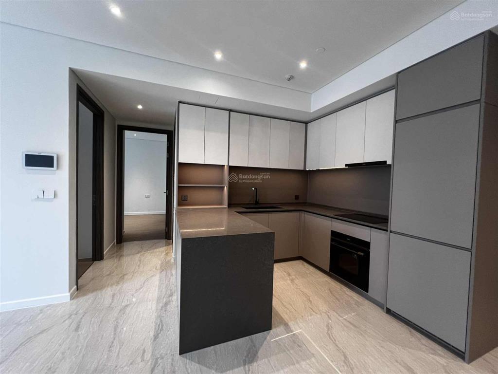 Bán căn hộ opera  2pn view sông lầu cao vị trí độc tôn