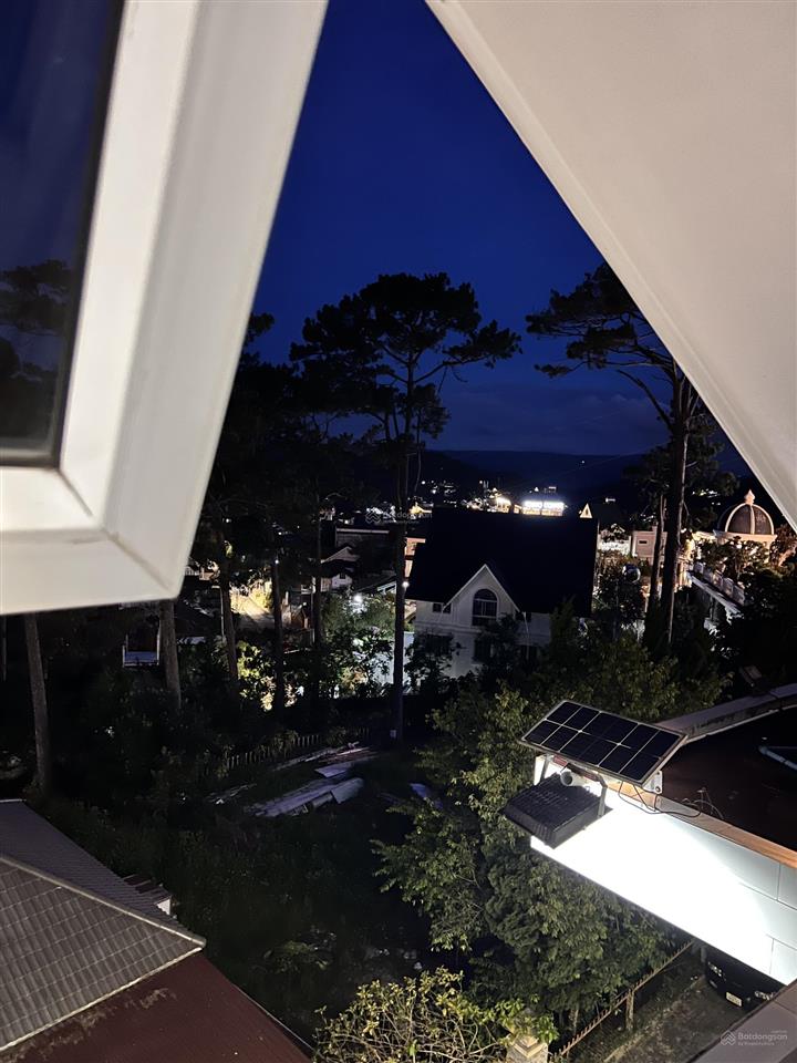 Chính chủ bán biệt thự cao cấp đà lạt 2 mặt tiền ô tô  full nội thất view siêu đẹp p.xuân hương