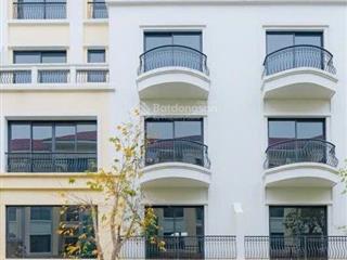 Bán căn san hô 65m2, đông nam, vị trí cực đắc địa  giá tốt nhất thị trường