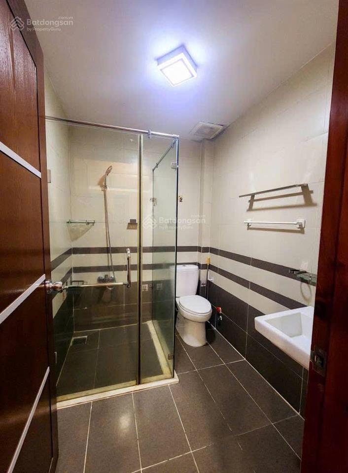 Bán nhà 4 tầng (ngang 5m) nguyễn thị tần p2, q8 gần chợ rạch ông