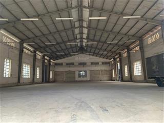 Cho thuê xưởng mặt tiền 2.200m2 giá cực tốt quận gv