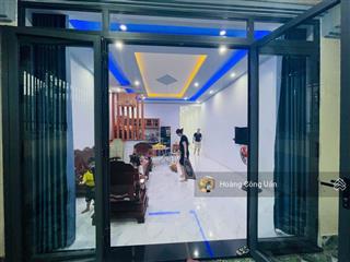 Nhà rộng đẹp sân ô tô kp1 phường tân hiệp. dt 5,2x22.5m  shr thổ cư hoàn công.