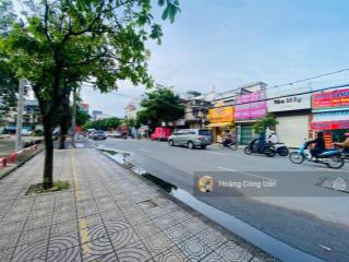 Bán nhà mặt tiền đường cmt8 phường quyết thắng  đối diện bãi xe công cộng. dt 90m2  7,2 tỷ