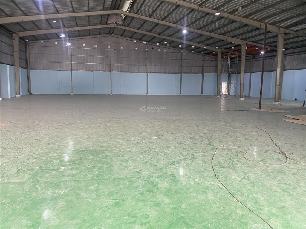 Cho thuê nhà xưởng 550m2 tại nguyễn ảnh thủ  q12. xe container đỗ cửa