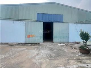 Cho thuê nhà xưởng 1100m2 giá 50tr và 550m2 25tr tại tô ngọc vân quận 12  xe tải 10 tấn lọt kho
