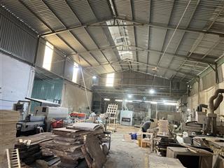 Cho thuê nhà xưởng khách nội thất hết hạn hđ diện tích 850m2 với giá 28tr/th đông thanh hm xetai
