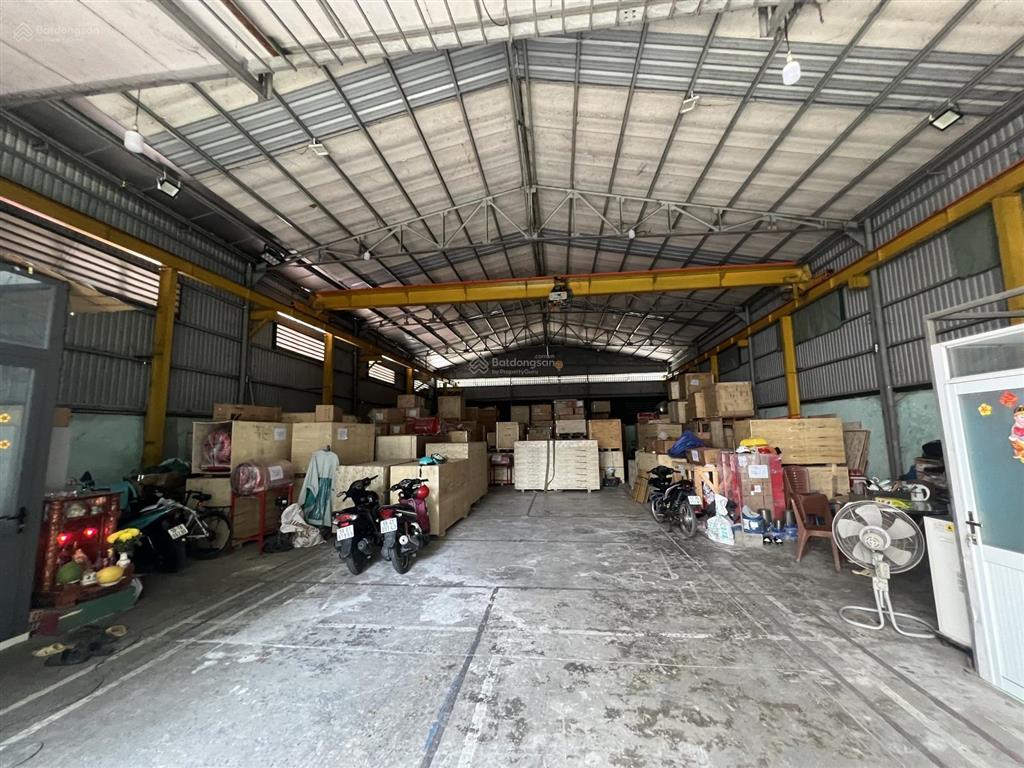  cho thuê 2 nhà kho khách panel hết hạn hđ 620m và 10000m tại lê thị riêng xe 15tan di chuyển