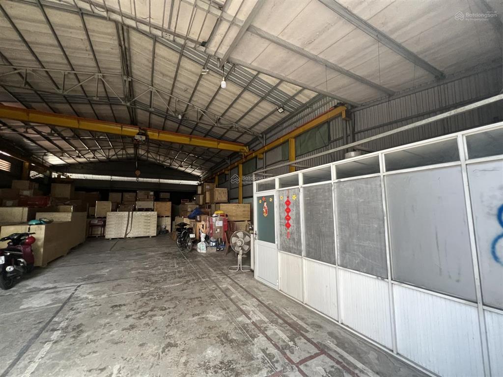  cho thuê 2 nhà kho khách panel hết hạn hđ 620m và 10000m tại lê thị riêng xe 15tan di chuyển