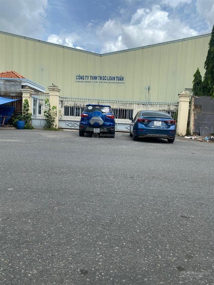 Cho thuê nhà kho 1000m2 và 1800m2 khách logistic hết hạn hd quận 12. pccc, trạm điện 320k xe contn