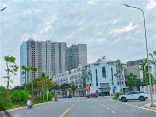 Liền kề hoàn thiện hải phát cạnh huyện uỷ, dt 87m2. hướng đn. giá 19,3 tỷ.  0867 219 ***