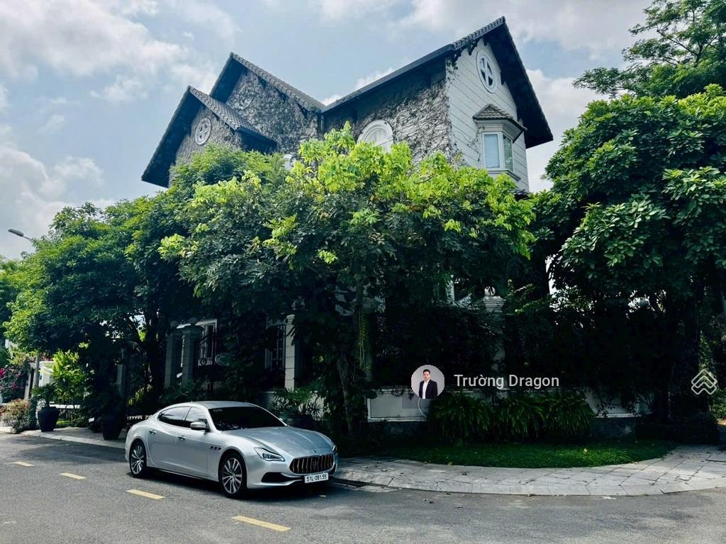 Bán lô đất biệt thự song lập 12.4x27m giá tốt 148tr/m2 kdc thủ thiêm villa