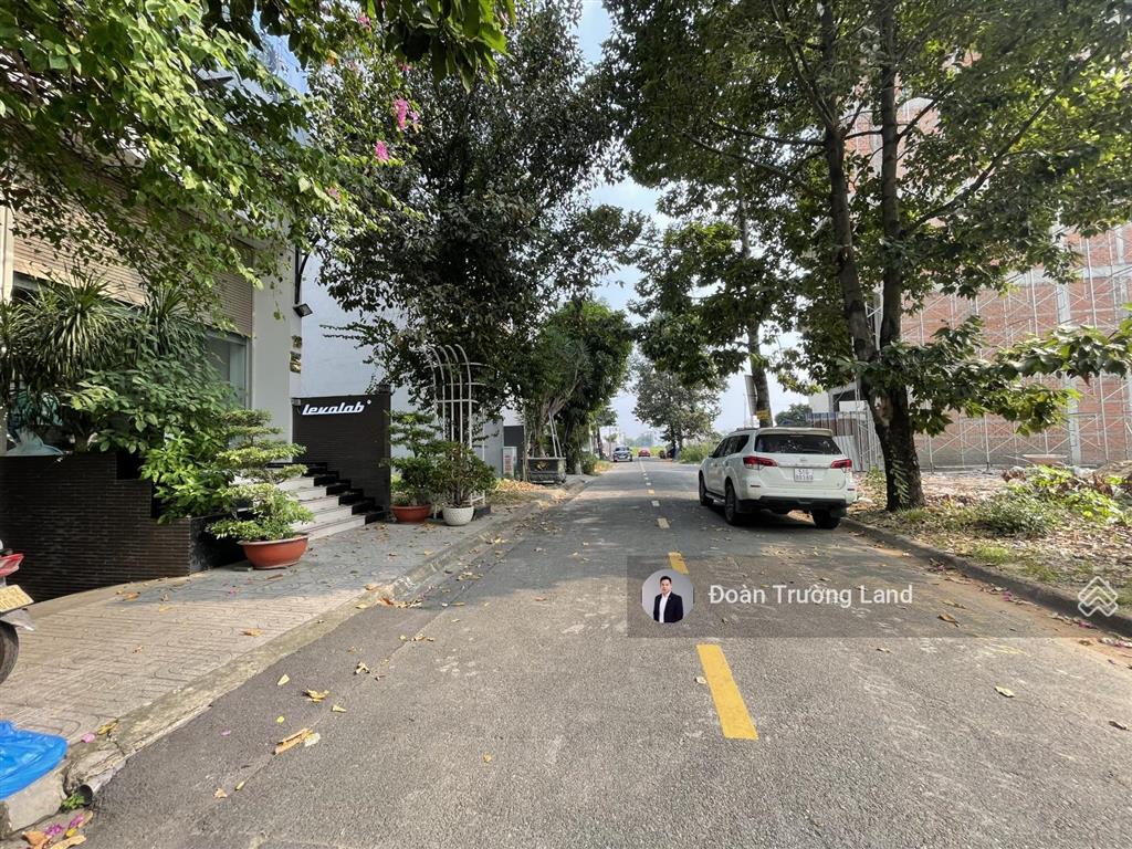 Bán lô đất 8x20m dự án huy hoàng (dãy t) đường 12m, song song với đường trương văn bang.