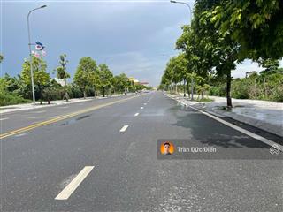 Bán 200m đất view hồ, trước đường 25m sau đường 13m khu đấu giá cự khối giá siêu rẻ kinh doan đỉnh