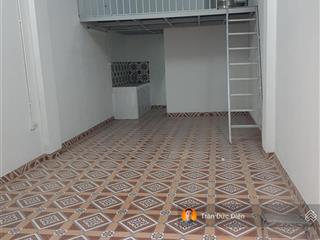 Chính chủ cho hộ gia đình thuê căn nhà riêng có gác xép, nhà mới làm, giá chỉ 5 triệu / tháng