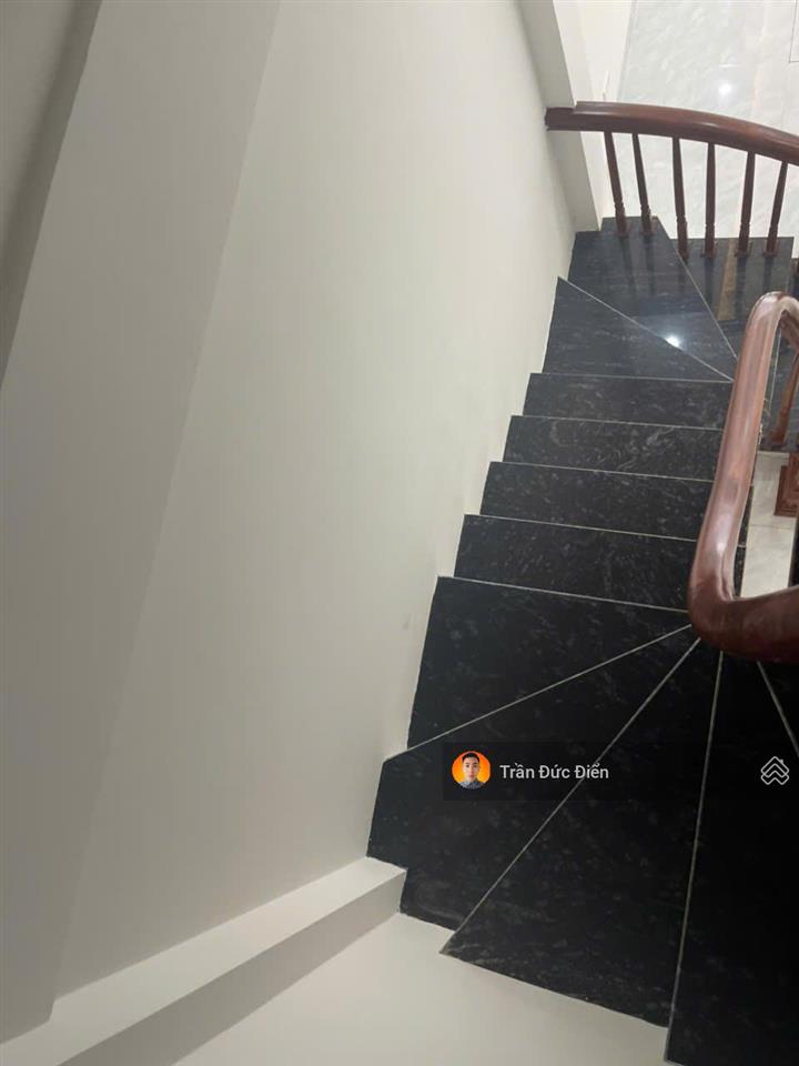 Chính chủ bán nhà 4,5 tầng 36,6m2 tổ 8 thạch bàn, gần hồ bộ đội đang thi công chỉ 200m