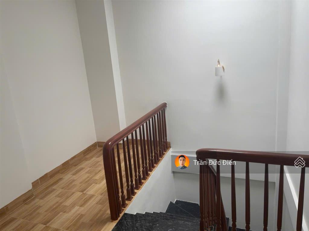 Chính chủ bán nhà 4,5 tầng 36,6m2 tổ 8 thạch bàn, gần hồ bộ đội đang thi công chỉ 200m