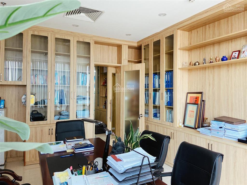 Cho thuê văn phòng golden palm 21 lê văn lương diện tích 250m2, 300 nghìn/m2/tháng.  0971 252 ***