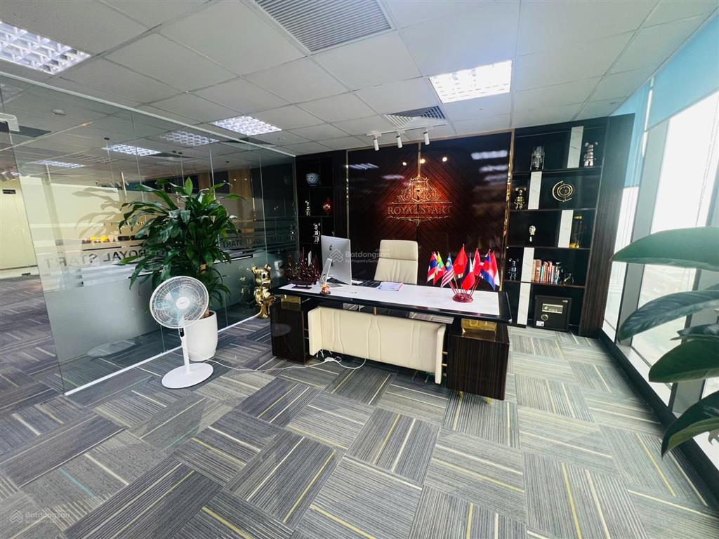Cho thuê văn phòng tại mỹ đình pearl, 300 nghìn /m2/th dt 300m2(có cắt)theo yêu cầu  0971 252 ***