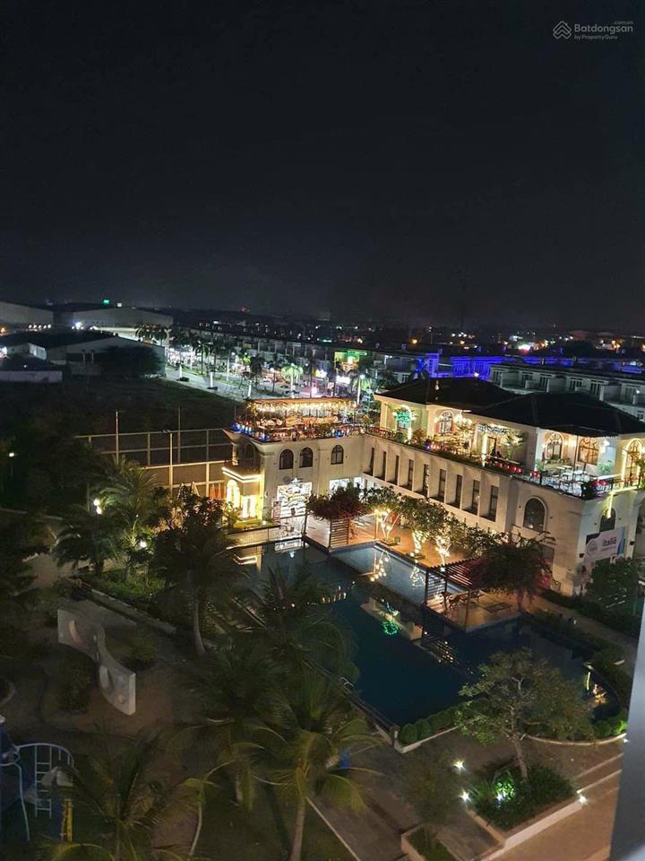 Chính chủ bán gấp căn biệt thự 90m2, shr (1 trệt 2 lầu)giá 2,4tỷ gần cầu lớn hóc môn và vành đai 3