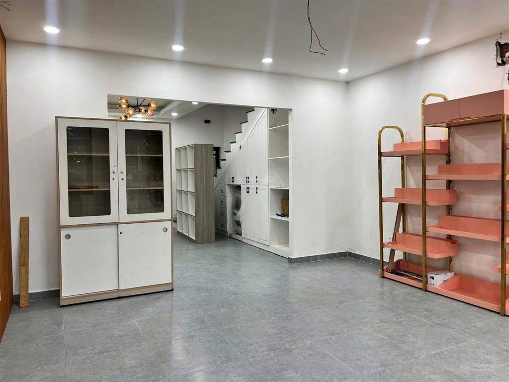 Nhà phố 75m² giá 2 tỷ, view sông vàm cỏ đối diện cafe công viên hoàn thiện tặng full nội thất