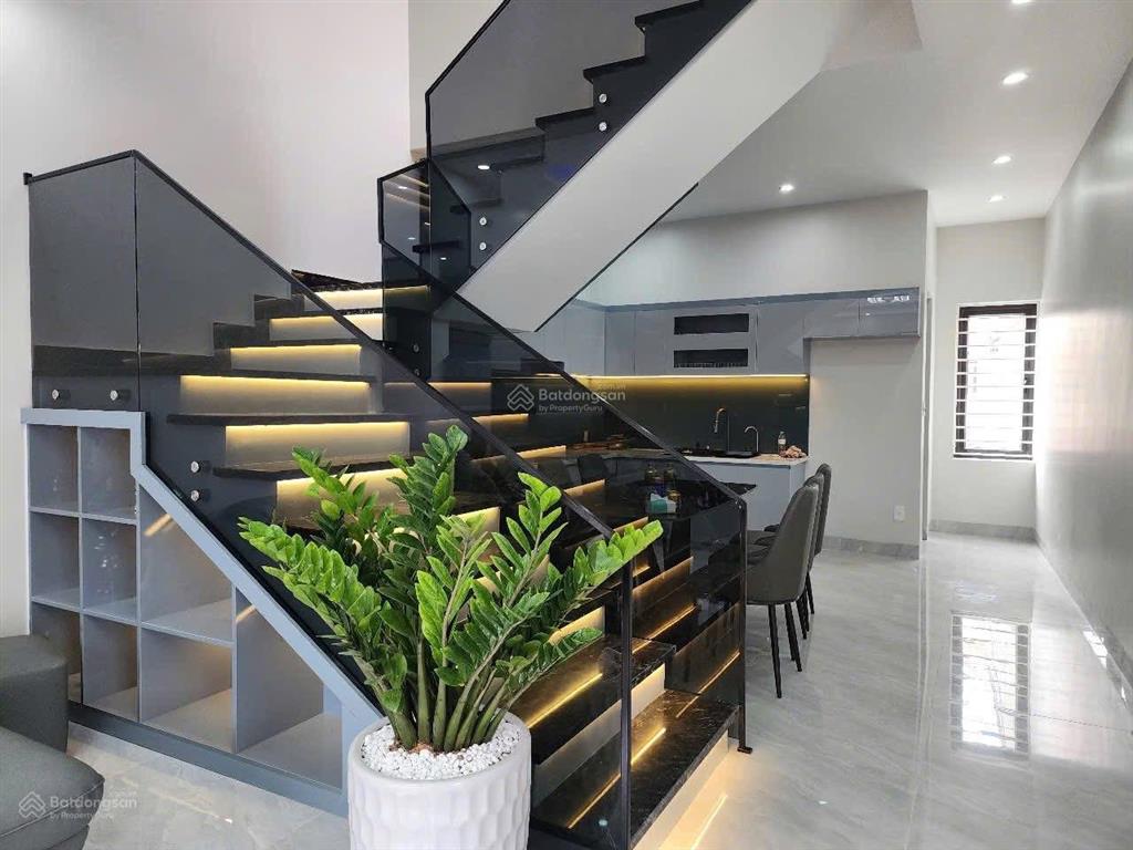 Nhà 2 tầng mới cứng, về ở ngay tuyến 2 đường liên xã phong cầu, đại đồng vị trí đẹp chỉ 2,9xx tỷ