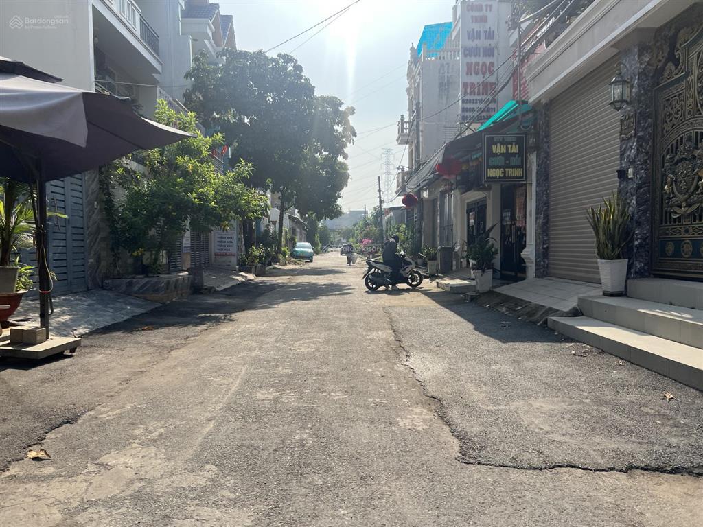 Bán đất mặt tiền thạnh lộc 29, dt 5x25m thổ cư cách ngã tư ga 900m q12