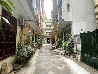 Cho thuê nhà riêng phân lô hào nam dt 45m2 * 5 tầng mt 4m, giá thuê 18tr/th ngõ ô tô đỗ cửa