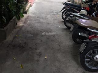 Cho thuê nhà riêng phân lô phố tây sơn dt 52m2 * 5 tầng mt 4m giá 15tr ngõ thông ba gác đỗ cửa