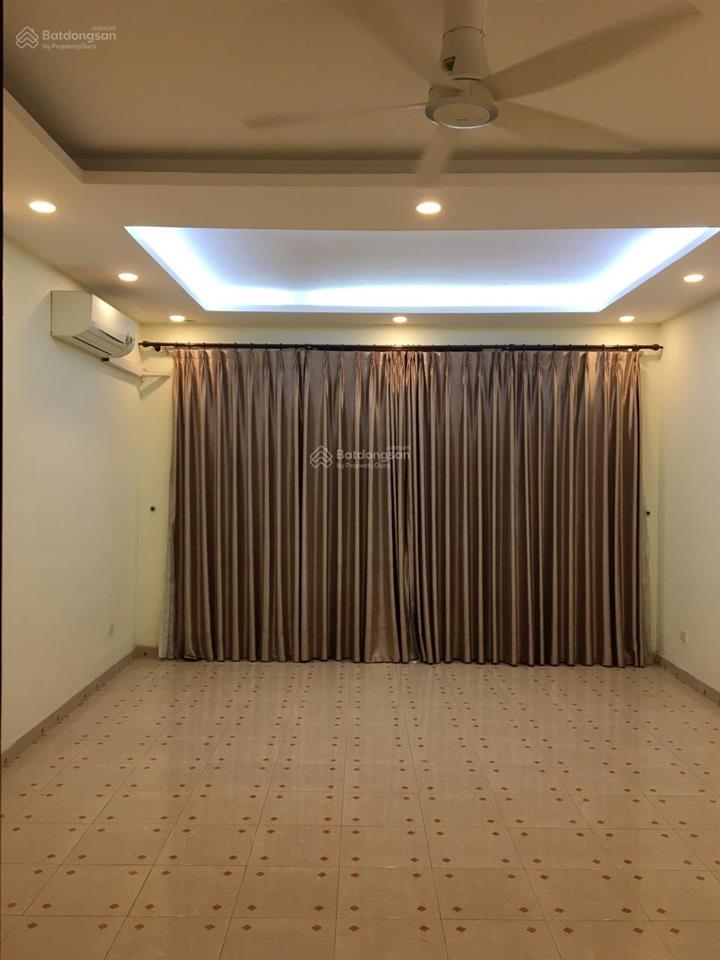 Cho thuê nhà riêng phân lô ngõ 61 hoàng cầu dt 75m2 * 5 tầng mt 5m ngõ thông ô tô vỉa hè rộng